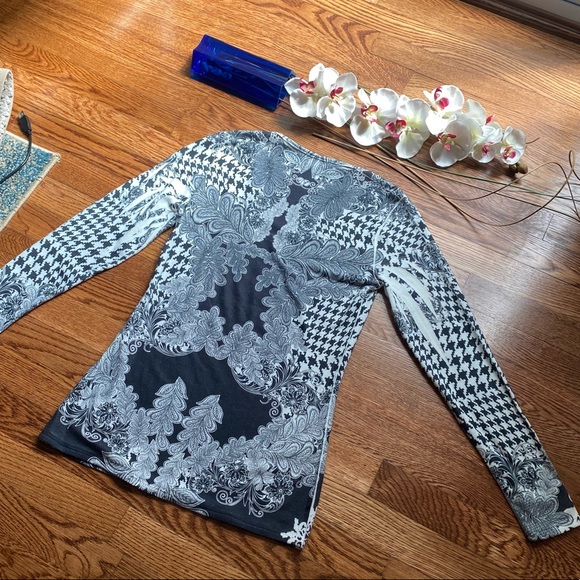 Cache Multi Design Print Long Sleeve Top - Black, White, Gray Hues - RARE!!! XS - Picture 3 of 13